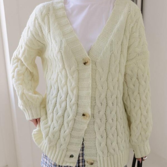 DAZY Cable Knit Drop Shoulder Cardigan, Shein Cream Oversized Sweater NWOT - Picture 2 of 6